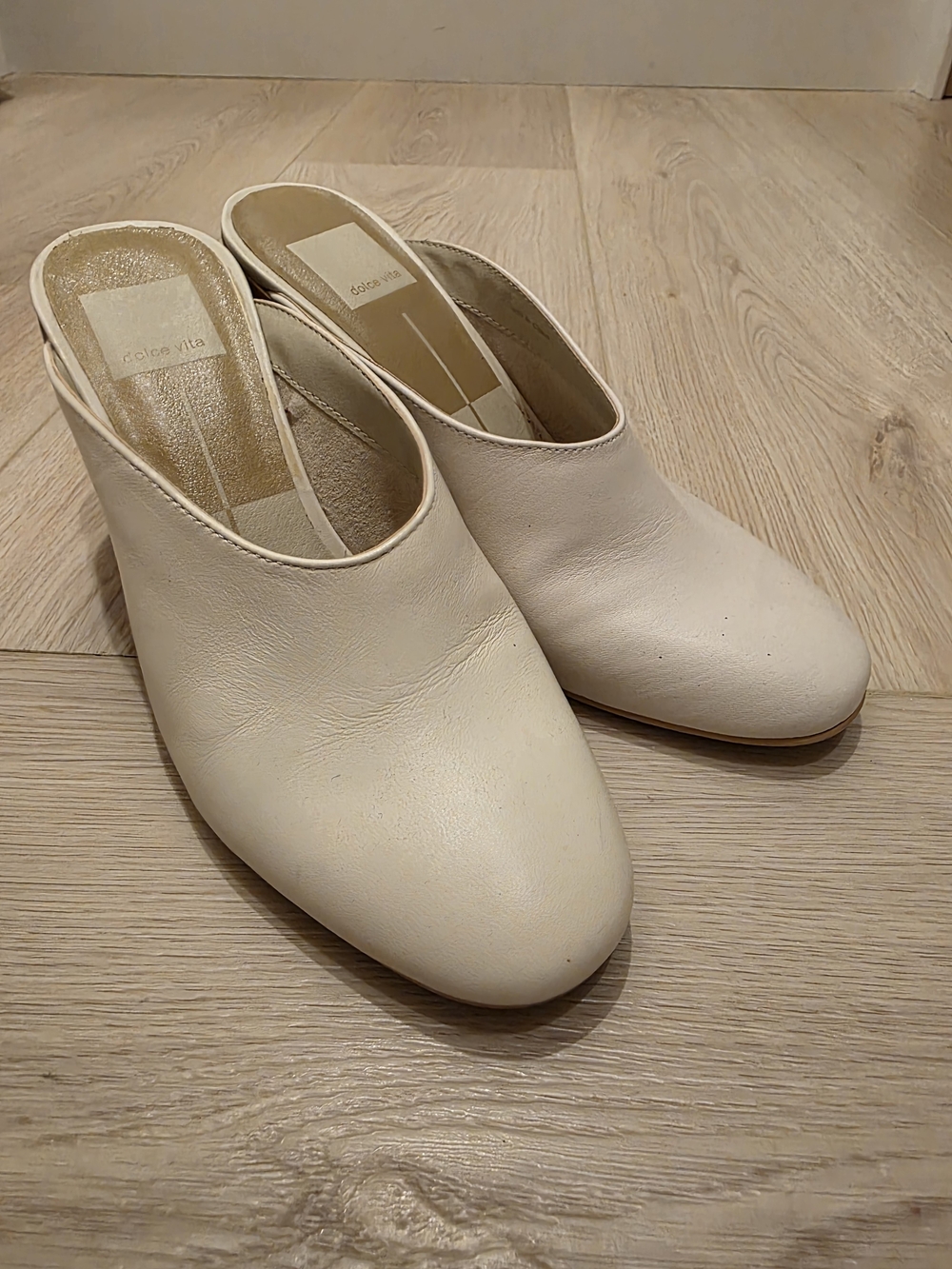 Dolce Vita- Women's Cream Slip-On Mule